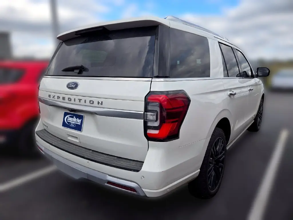 2022 Ford Expedition - $41,743