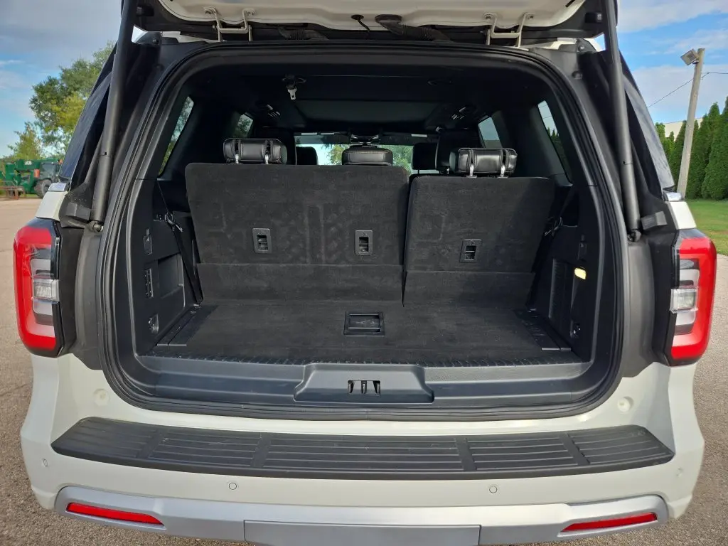 2022 Ford Expedition - $41,743