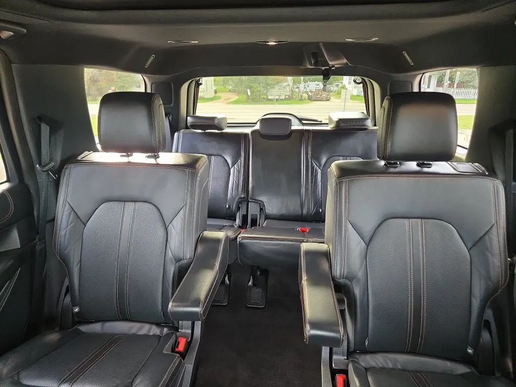 2022 Ford Expedition - $41,743