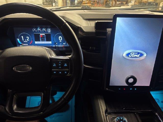 2022 Ford Expedition - $53,995