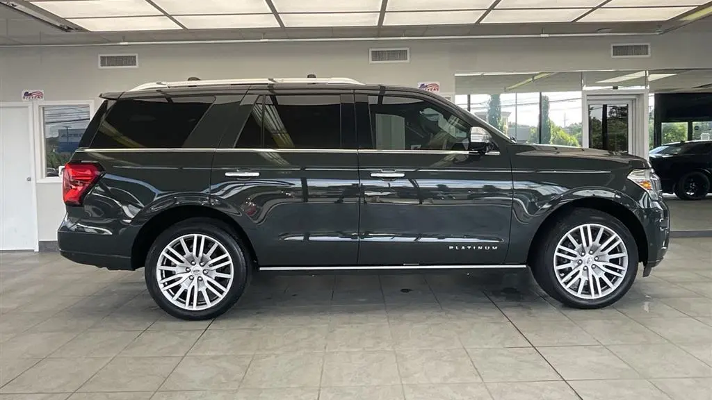 2022 Ford Expedition Platinum