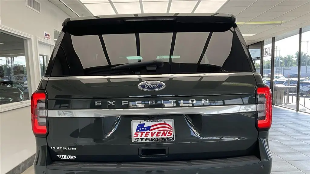 2022 Ford Expedition Platinum