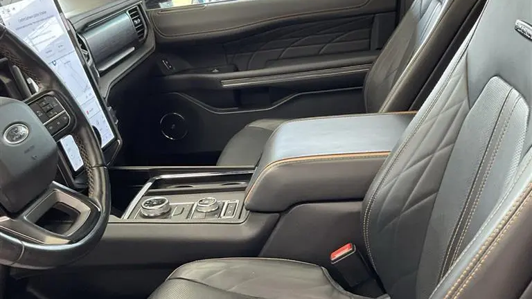 2022 Ford Expedition Platinum