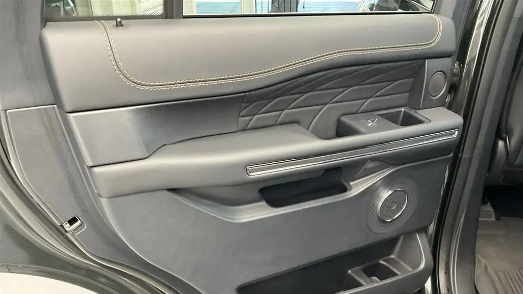 2022 Ford Expedition Platinum