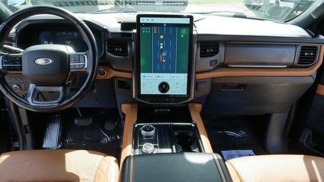 2022 Ford Expedition Platinum