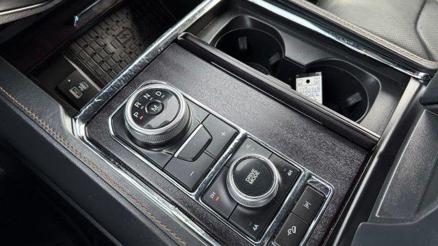 2022 Ford Expedition Platinum