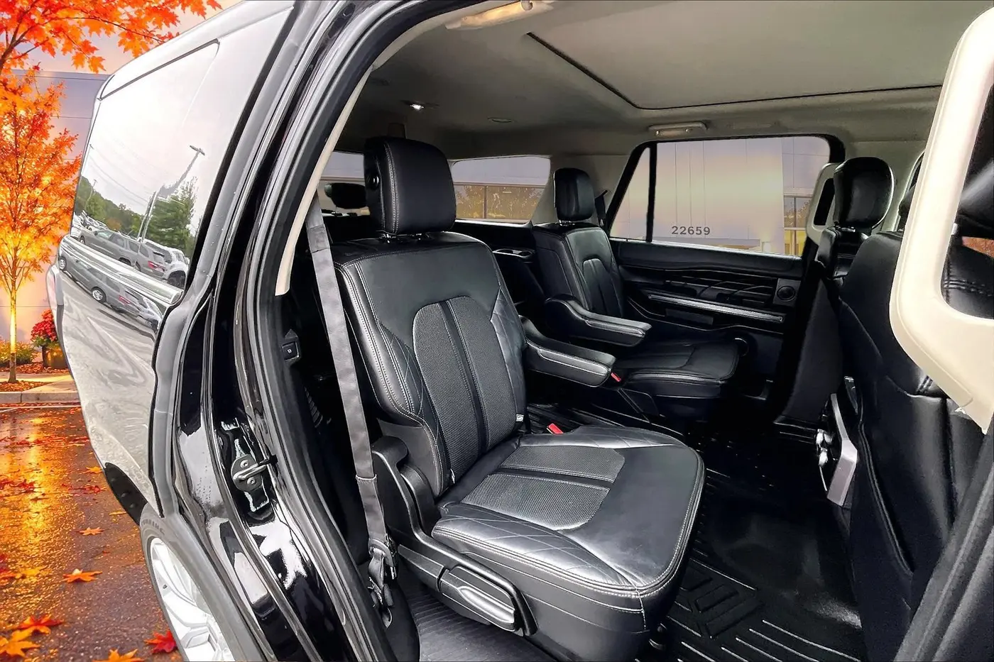 2019 Ford Expedition - $28,500