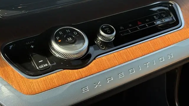 2025 Ford Expedition King Ranch
