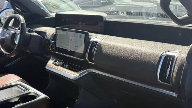 2025 Ford Expedition King Ranch