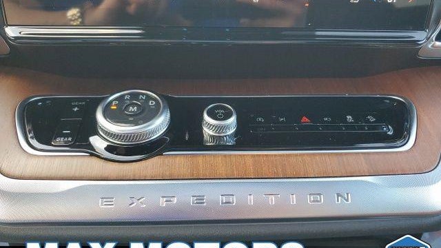 2025 Ford Expedition King Ranch