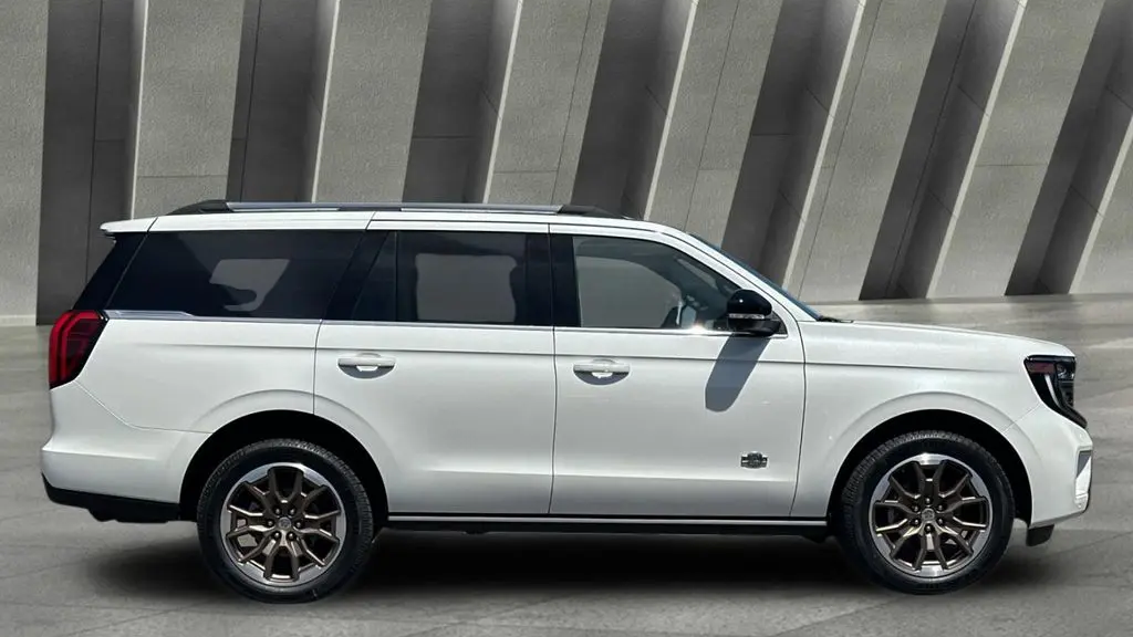 2026 Ford Expedition King Ranch