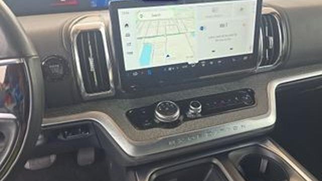 2025 Ford Expedition Tremor