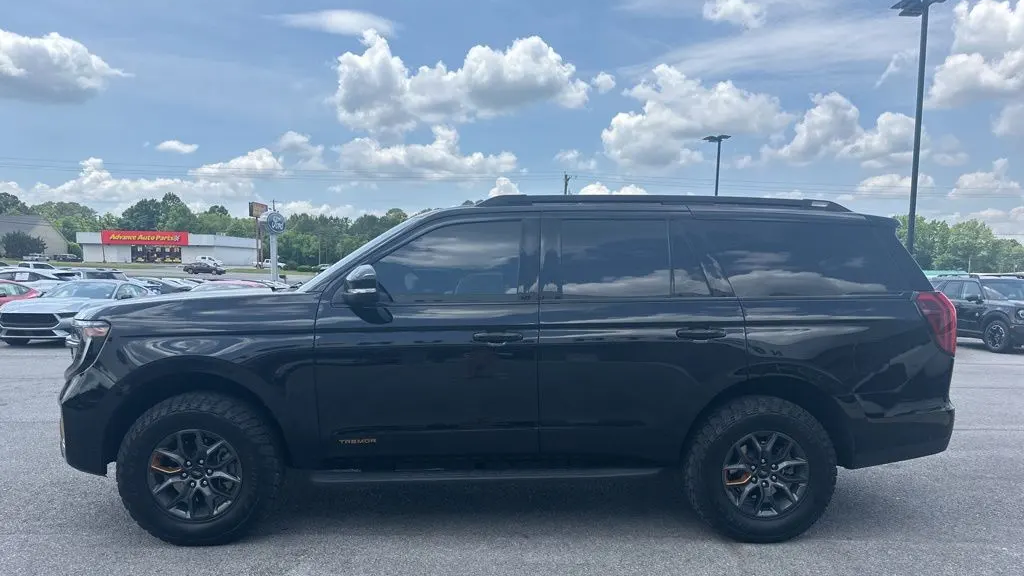 2025 Ford Expedition Tremor