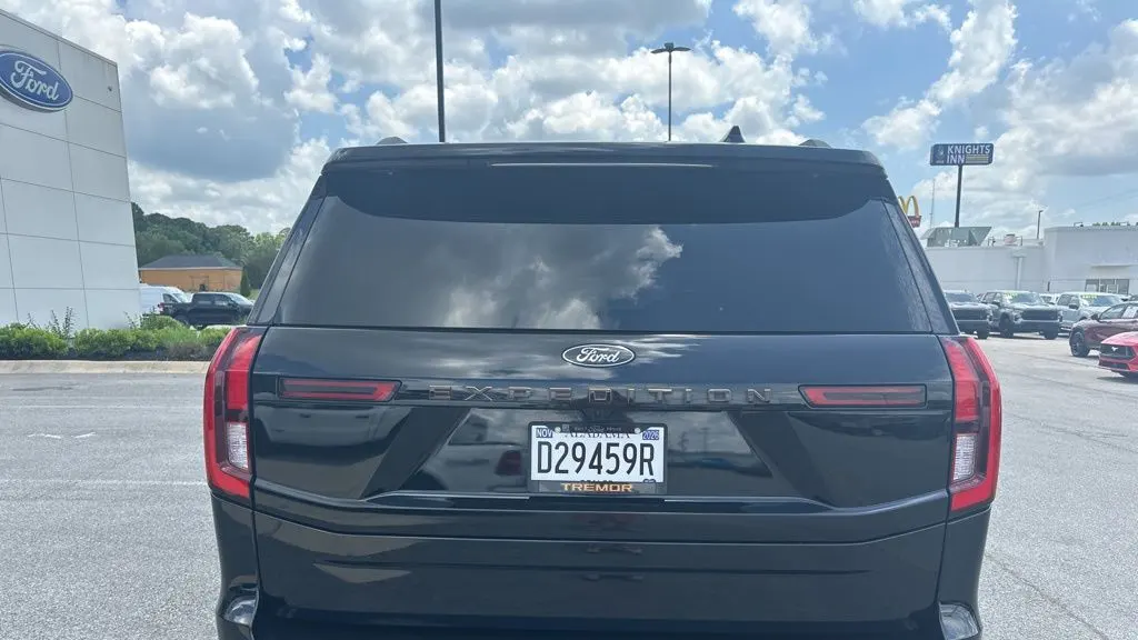 2025 Ford Expedition Tremor