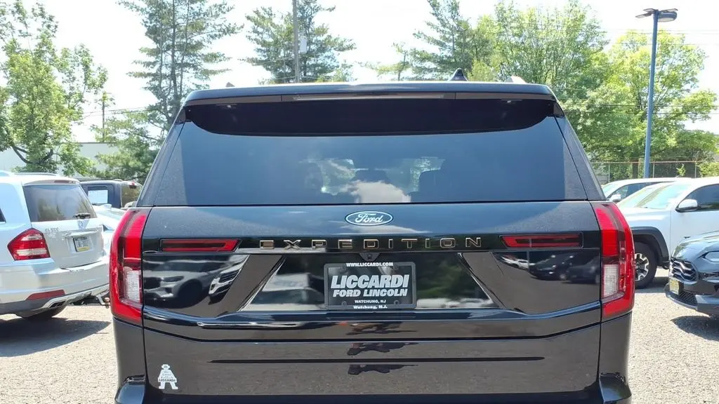 2025 Ford Expedition Tremor
