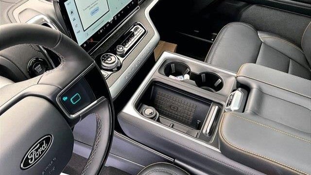 2025 Ford Expedition Tremor