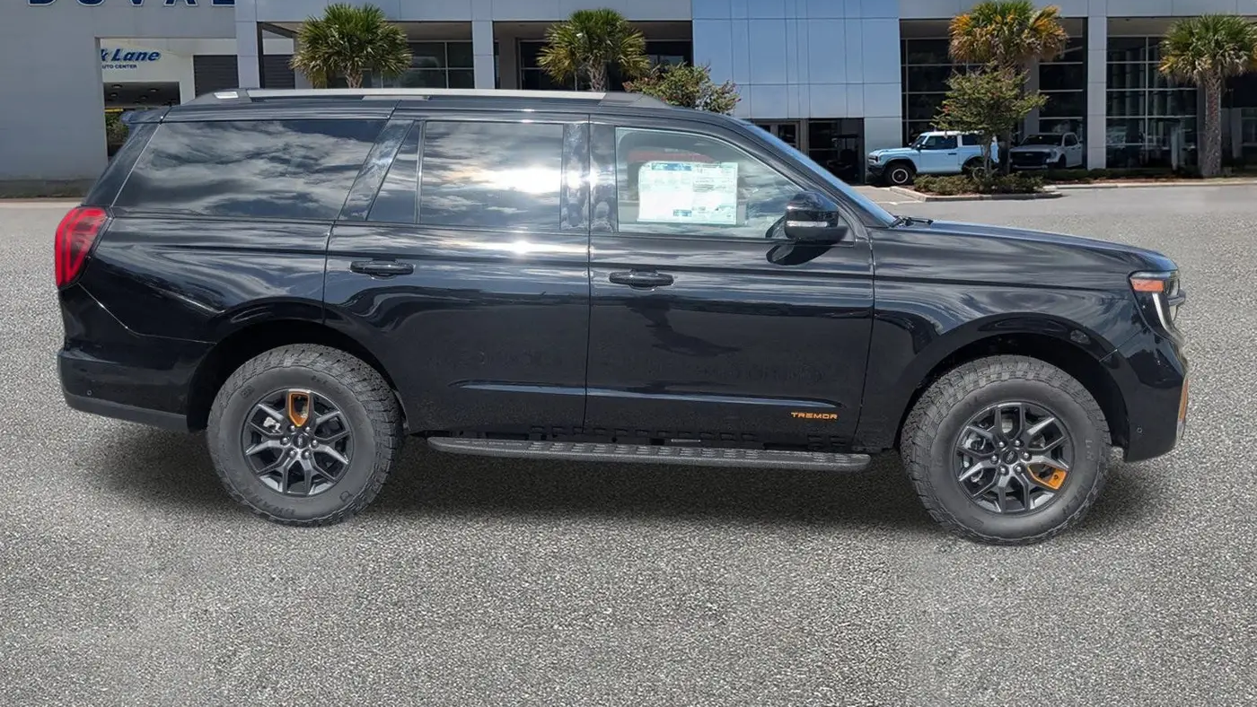 2025 Ford Expedition Tremor