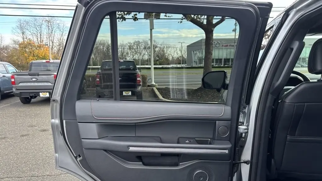 2024 Ford Expedition Timberline
