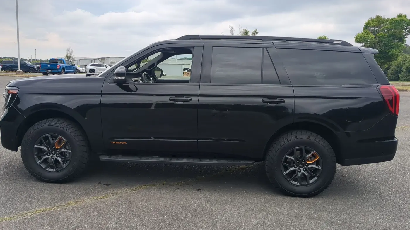 2025 Ford Expedition Tremor
