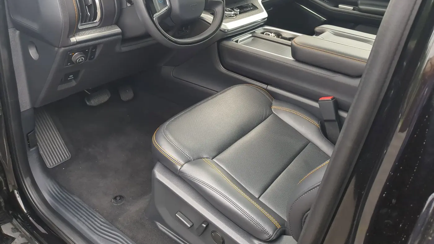 2025 Ford Expedition Tremor
