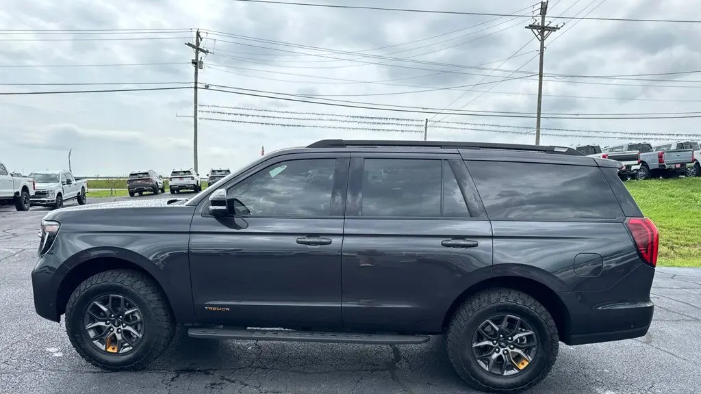 2025 Ford Expedition Tremor