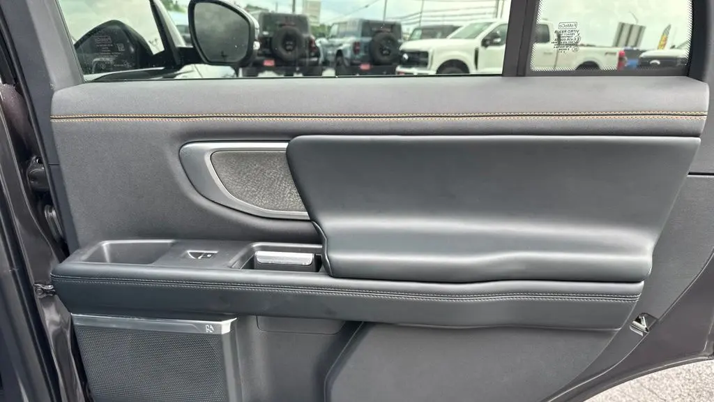 2025 Ford Expedition Tremor