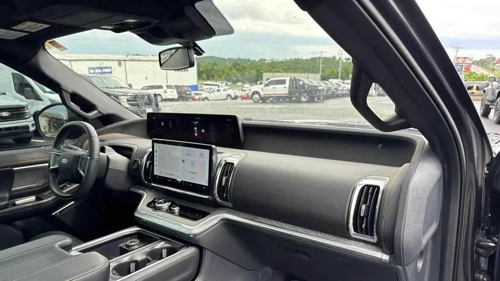 2025 Ford Expedition Tremor