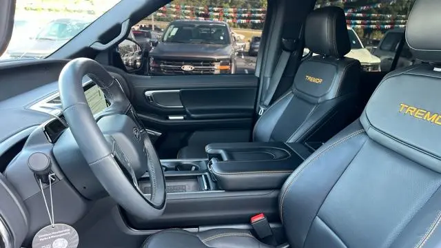 2025 Ford Expedition Tremor