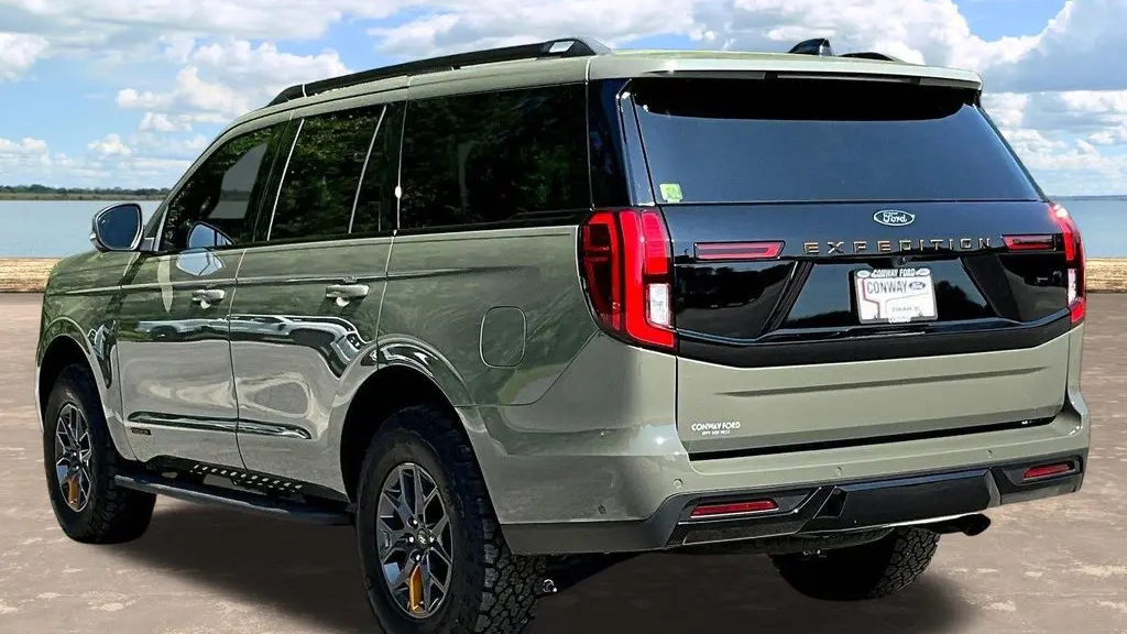 2025 Ford Expedition Tremor