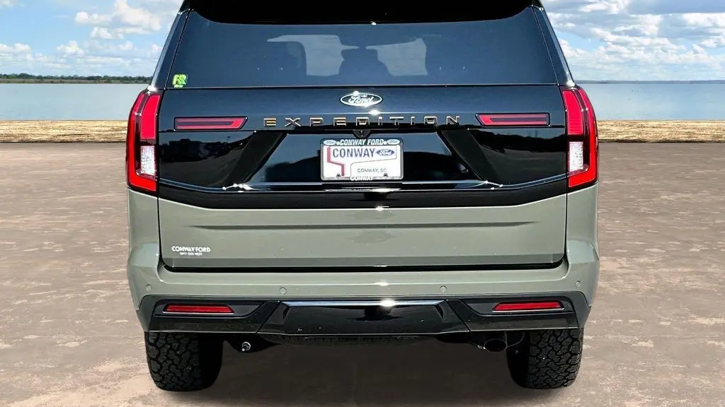 2025 Ford Expedition Tremor
