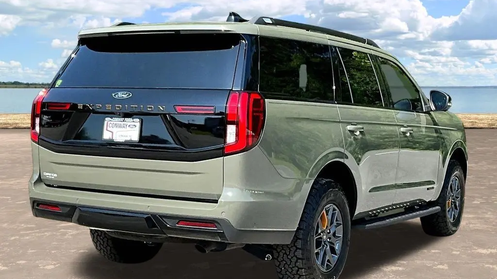 2025 Ford Expedition Tremor