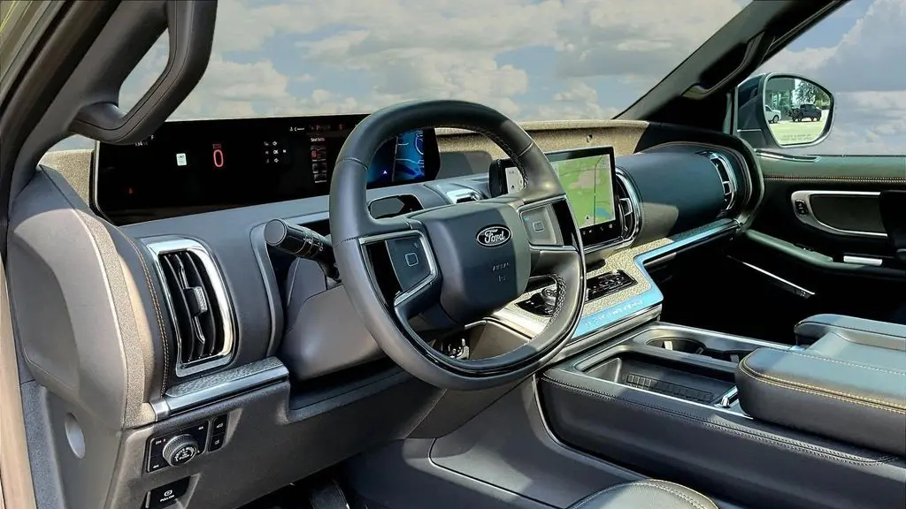 2025 Ford Expedition Tremor