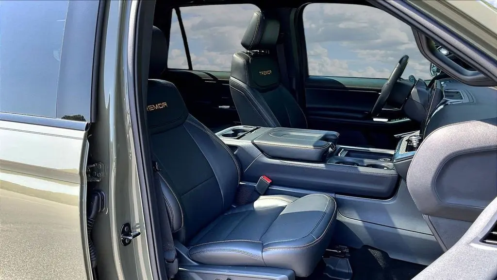 2025 Ford Expedition Tremor