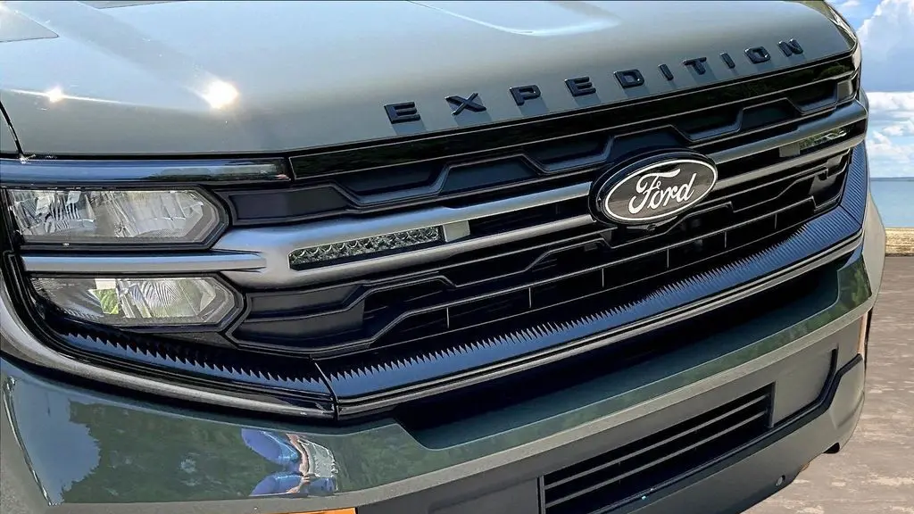 2025 Ford Expedition Tremor