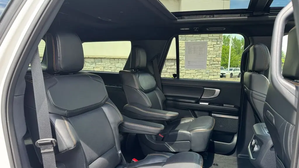 2025 Ford Expedition Tremor