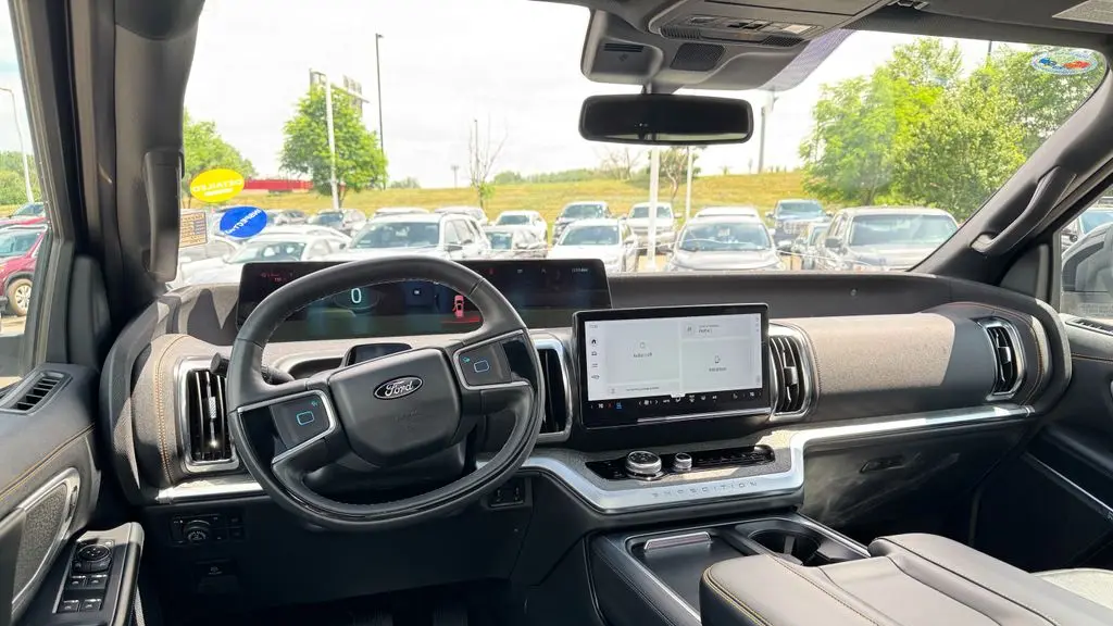 2025 Ford Expedition Tremor
