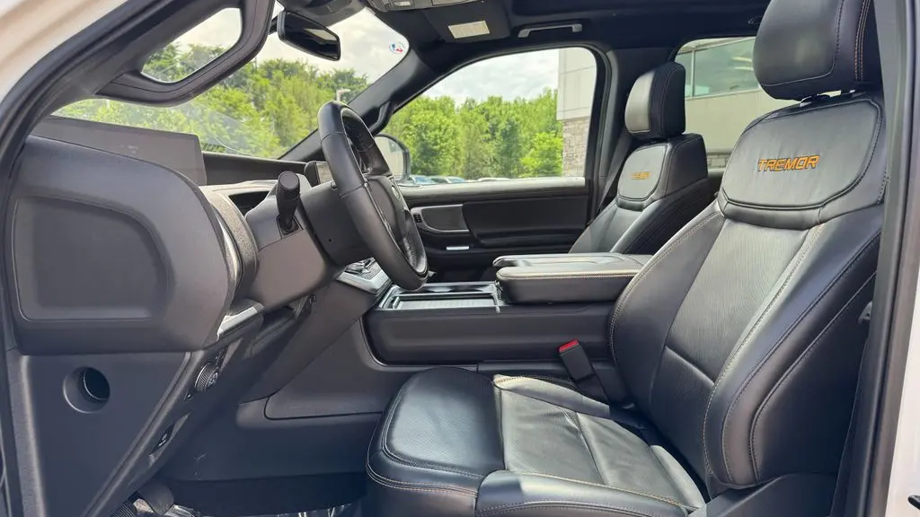 2025 Ford Expedition Tremor