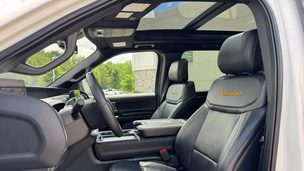 2025 Ford Expedition Tremor