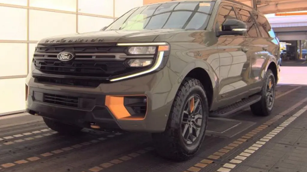 2025 Ford Expedition Tremor