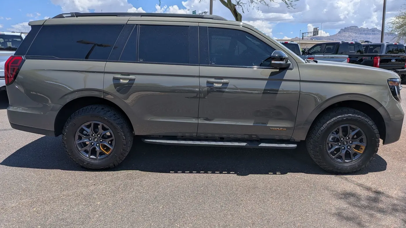 2025 Ford Expedition Tremor