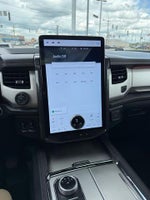 2023 Expedition Thumbnail 19