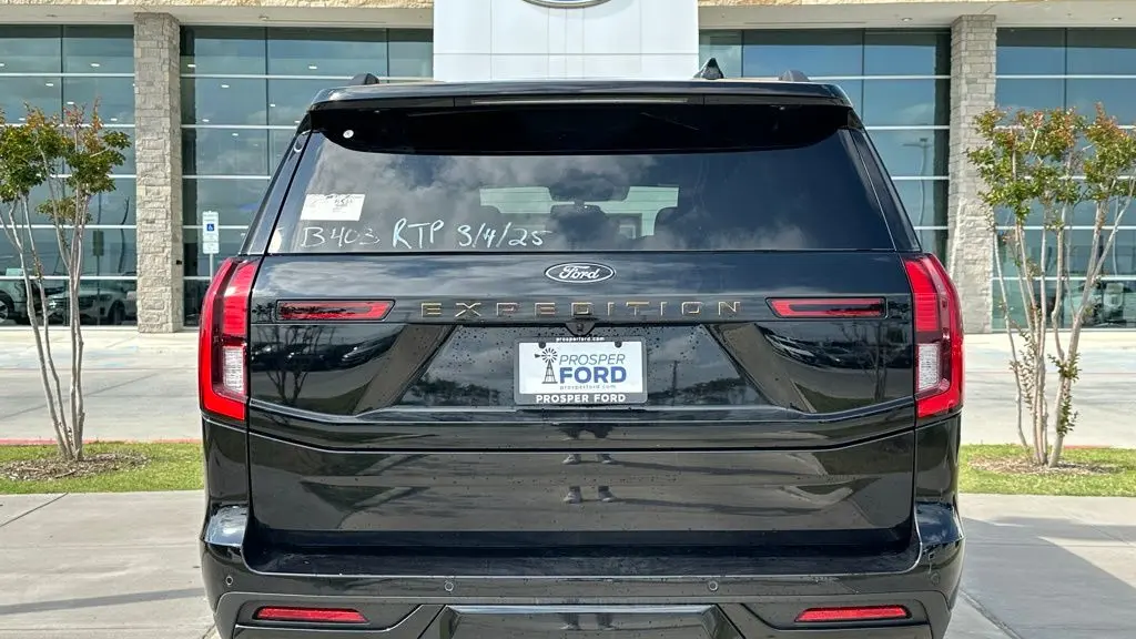 2025 Ford Expedition Tremor