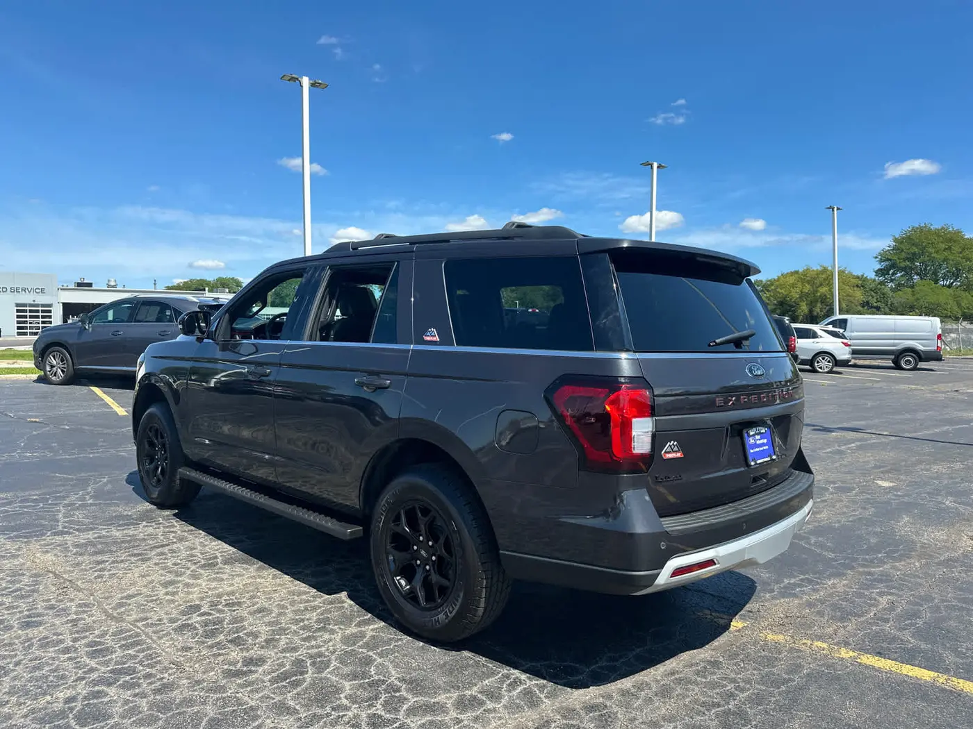 2022 Ford Expedition - $50,898