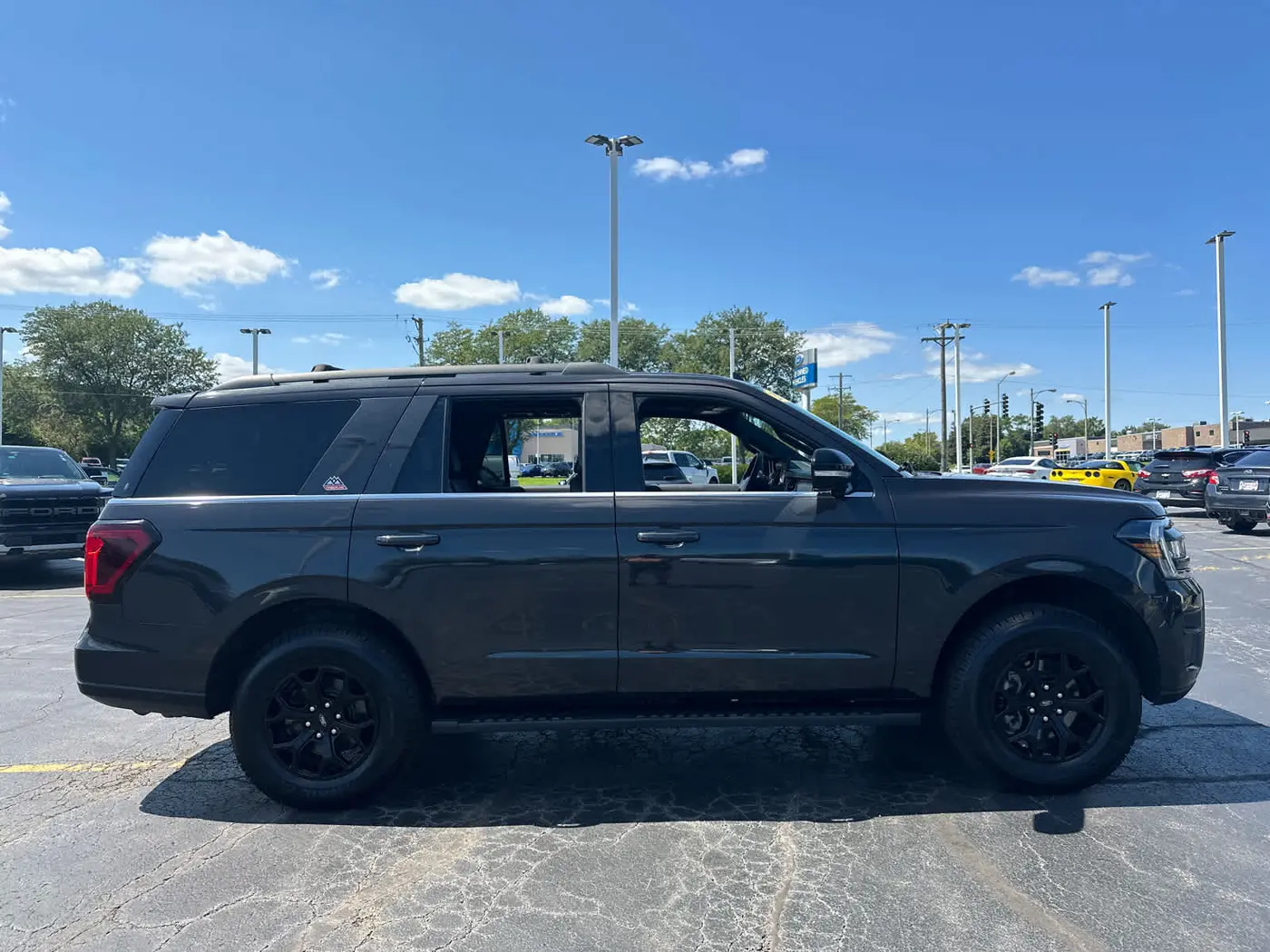 2022 Ford Expedition - $50,898