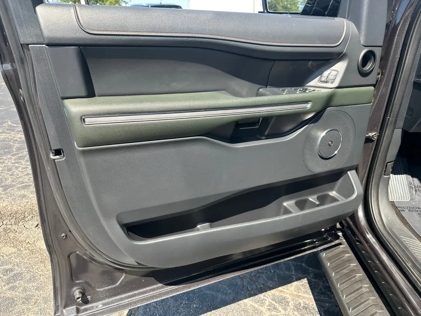 2022 Ford Expedition - $50,898