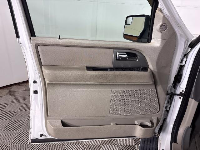 2013 Ford Expedition - $14,900