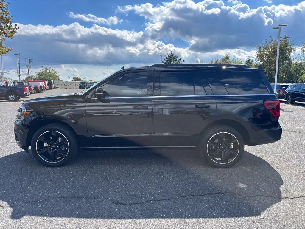 2023 Ford Expedition - $50,995