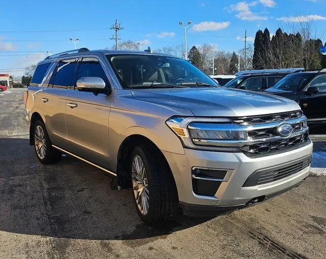 2023 Ford Expedition - $45,525