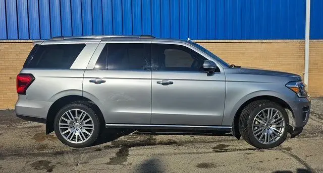 2023 Ford Expedition - $45,525