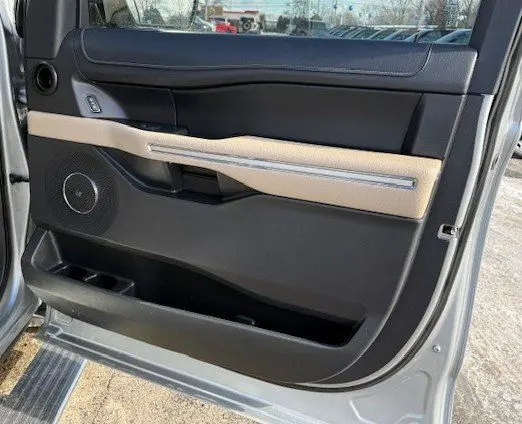 2023 Ford Expedition - $45,525